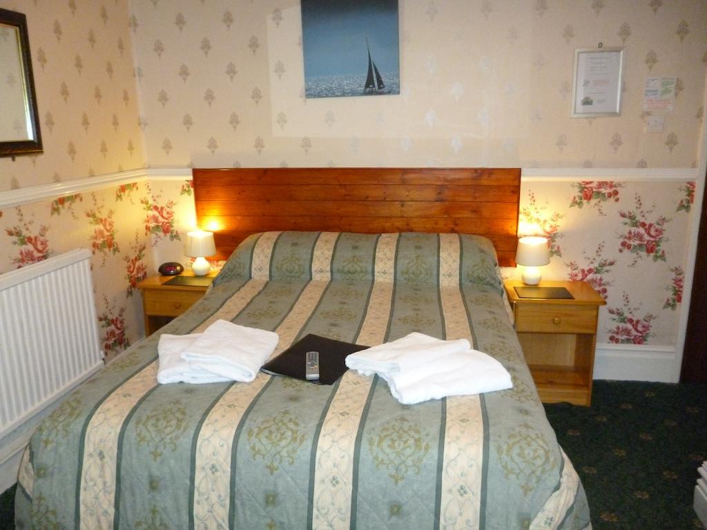 Weybourne Guest House تينبي الغرفة الصورة